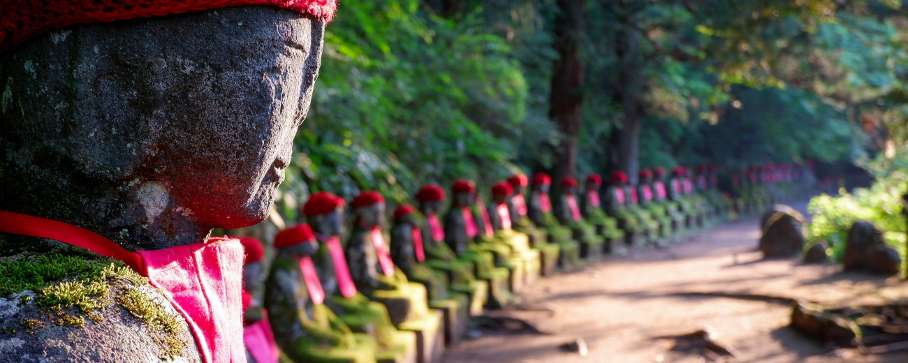 Row of Jizo at Kanmangafuchi abyss, Nikko